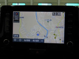 純正ナビを装備。タッチパネル式で使いやすく、お出かけもラクラクです。