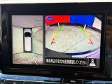 駐停車には便利なアラウンドビューモニター搭載。サイドモニターの切り替えも可能です。