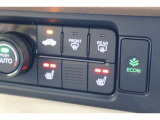 シートヒーター装備付き車!!座席に埋め込まれた電熱線によりシートを暖めることが出来る装備で、温められたシートは、寒い冬には最適です!!