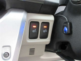 シートヒーター 運転席助手席