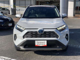 「フロントマスク」です。車の印象を決めるのは【顔】。この車の顔つきは、きっとあなたにピッタリ!?