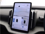 360&deg;ビューカメラは、自車を真上から見下ろすバードアイ映像を表示します。また、フロントビュー、リアビュー、サイドビューの単独表示や、自車周辺の様子を直感的に把握できる3D表示にも対応しています。