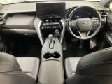 見通しのよいすっきりとした視界で、誰でも運転しやすいです。運転のしやすさは疲れにくさにも繋がりますよ♪