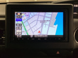 ナビゲーションはフルセグTV対応のメモリーナビ(社外品)を搭載しています。Bluetoothオーディオ機能がありますので、スマートフォンなどの音楽も再生できます。