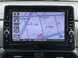日産純正9インチメモリーナビ(MM320D-L)装備、NissanConnectマイカーアプリ対応、オペレーター通話や音声対話検索、スマホアプリと連動などに対応した高機能ナビ。
