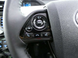 Bluetooth接続でハンドルを握ったままステアリングスイッチで電話のワイヤレス通信が可能です。