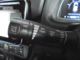 間欠ワイパー時間調整できます。