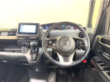 運転しやすいインパネ周りです。見やすいレイアウトで快適なドライブをサポートします☆☆