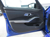 専門教育を受けた営業スタッフがお車選びからご購入後のケアまで丁寧にサポート。ご希望条件にぴったりの一台をご提案します。