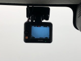 ニュースで流れる【事故の瞬間】【あおり運転】の映像は、ドライブレコーダーが録画しているからです。もしもの時の証拠映像を保存できます。