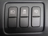 ★使いやすさや安全性を追求したステアリング周り!高級車ゆえにスイッチ類が多いのも特徴ですね!考え尽くされた配置ですぐに使いこなす事が出来ますのでご安心下さい!是非、体感してみて下さい!!