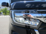 明るいLEDヘッドライトで、夜道も安心して運転して頂けます。