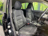 ドライバーによって運転しやすいポジションは異なり、あの車はどうなのか不安なこともありますよね。気になるお車は店頭で乗り込んでご確認いただけます♪