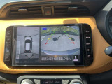 アラウンドビューモニター付きで楽々駐車