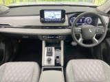 アウトランダー PHEV 2.4 P 4WD 