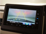 ◆バックカメラ◆リバースにするだけで映ります、後方の安全確認や、狭い駐車場での車庫入れ、雨の日や夜間など視界の悪い時に便利です!安全にバックする為には欠かせない装備です。