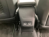 充電用ソケット