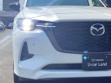 アダプティブLEDヘッドライト カメラや車速センサーと連動して、ハイ、ロー、ワイドローのLEDライトを常に最適な配光に自動制御する優れものです!