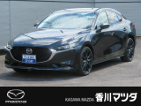マツダの4ドアセダン「MAZDA3セダン」が入荷しました。全体的に黒で引き締めており高級感があります。
