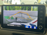 【バックカメラ】駐車時に後方がリアルタイム映像で確認できます。大型商業施設や立体駐車場での駐車時や、夜間のバック時に大活躍!運転スキルに関わらず、今や必須となった装備のひとつです!