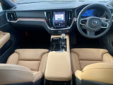 V60 ウルトラ T6  AWD プラグインハイブリッド 4WD 