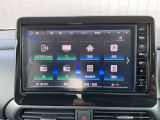 日産純正9インチメモリーナビ(MM223D-L)装備。スマートフォンによる部分地図更新、Bluetooth接続での音楽視聴、快適な画面操作と高音質なオーディオ再生。