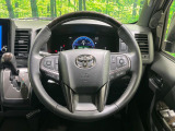 【純正革巻きステアリング】上質な革を使用することで、手にしっかり馴染みとても運転しやすいハンドルです♪