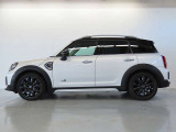 MINIオーナーのために設計されたオリジナルのMINI自動車保険がございます。車のことは全ておまかせください。