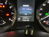 視認性に優れたメーターを採用しており、走行中でも車速や情報が分かりやすく表示されます。運転時の視線移動をむりのない範囲に抑え、快適で安心感のあるドライブをサポートします。