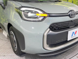 【LEDヘッドライト】悪天候や夜間走行時も良好な視界を確保し安心して運転できる高輝度LEDヘッドライトを装備!点灯速度が早く、消費電力も抑えられています。