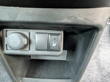 運転席シートヒーターのスイッチです。