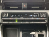 オートエアコンは温度を設定するだけで、自動で風量などを設定してくれます。運転しながら操作も必要ないので、安全性も向上します。