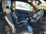 八光AUTO MOTIVEの強みはサポート力です。これまで培ってきた経験と技術力、スピードを生かして、お客様ひとりひとりを八光AUTO MOTIVE全店でサポートさせて頂きます。