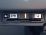 ■【ETC車載器】が装備されています。セットアップをしてお渡しとなり、ETCカードを差し込むだけで高速道路の利用が可能です。