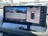 駐車支援システムが装備されておりますので、駐車が苦手な方でも安心です。
