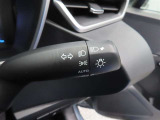 バックモニターを装備しています。車庫入れ時等に車両後方が確認出来るのでとても便利です。
