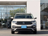 一目でVolkswagenとわかる顔です!