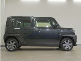 内外装ともに専門スタッフが徹底的に仕上げています。ピカピカの状態を見に来てください。