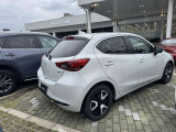 純正ホイールカバーで全体的にデザインがまとまっています。車も人も、オシャレはまずは足元からですね。