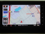 視認性に優れたナビゲーションを装備。現在地が分かりやすく、初めての場所でも安心してドライブ出来ます。日常使いから遠出まで、頼れる装備です。