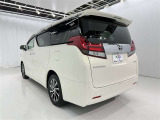 沢山乗れるのがこの車の魅力!2台で移動しないと・・・なんて時もこの車なら1台で!大活躍です♪
