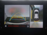 パノラミックビューモニター付きです。車両を上から見た様な映像を画面に表示。運転席からの目視だけでは見にくい、車両周辺の状況をリアルタイムでしっかり確認出来ます。