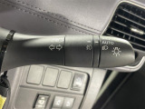 【オートライト(AUTO)】外の明るさをシステムが感知して、自動でヘッドライトが点灯します!ヘッドライトをつけ忘れを防ぐ便利機能です。