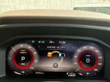 様々な車両情報を表示してくれる、アドバンスドドライブアシストディスプレイがついています