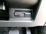ETC車載器が付いています。ここも、あそこも、、最近はスマートインターチェンジも増えてきましたよね!最初から付いているので、お買い得^^