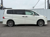 ステップワゴン 2.0 G LSパッケージ 4WD ワンオーナー車 走行62800万km 車検R10年9