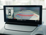 360&deg;ビューモニターを搭載しています。コーナーセンサーと合せてお使いいただくことで、安全、安心にお車の取り回しを行っていただけます。