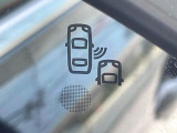 ●ブラインドアシストセンサー:視角からの車を感知し、ドライバーが車線変更を行う際に、警告音と共に注意を促してくれる安全支援機能です!