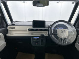 お洒落な内装で毎日運転するのが楽しくなりますね。