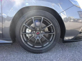SUBARU認定U-Carは、全車12ヶ月点検、車検などの法定点検を実施。スバル専門メカニックが確かな技術で最大88項目にわたりチェックしており品質、安心を支えます!